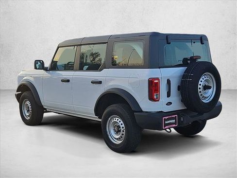 New 2025 Ford Bronco 4-Door image 9