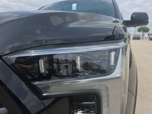 New 2026 Toyota Tundra Limited AWD/4WD image 31