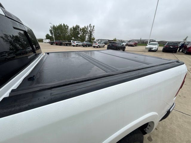 Used 2019 RAM 1500 Laramie AWD/4WD image 22