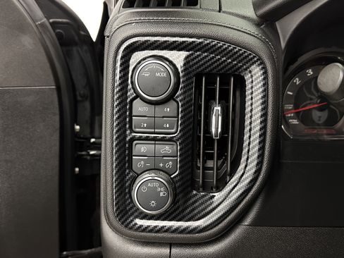 Used 2020 Chevrolet Silverado 1500 RST AWD/4WD image 22