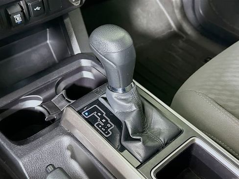 Certified 2022 Toyota Tacoma SR5 image 17