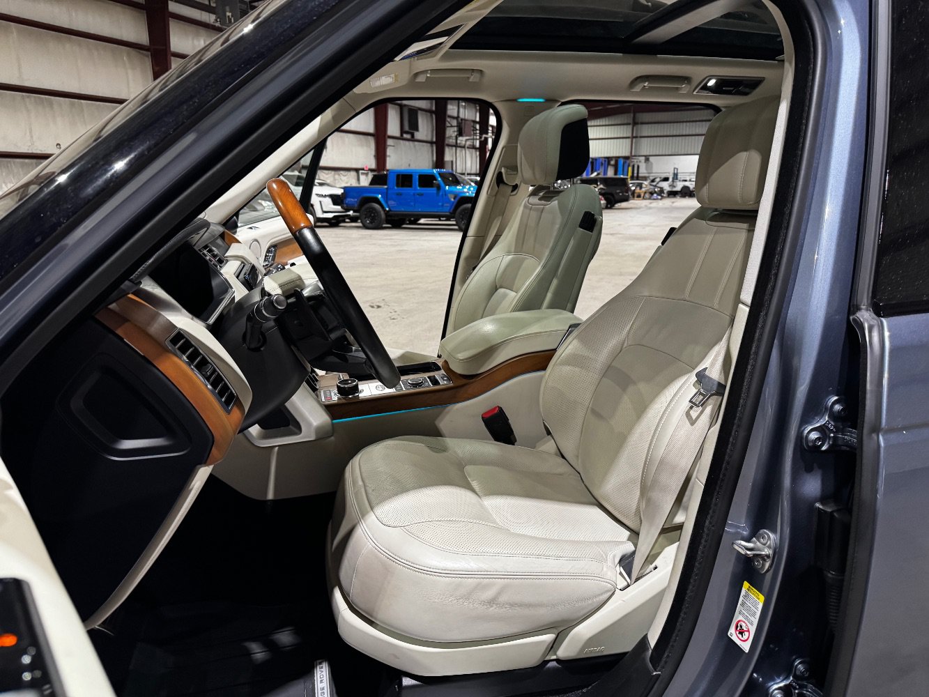 Used 2022 Land Rover Range Rover Westminster Edition AWD/4WD image 14