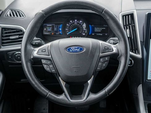 Used 2022 Ford Edge SEL w/ Convenience Package image 15