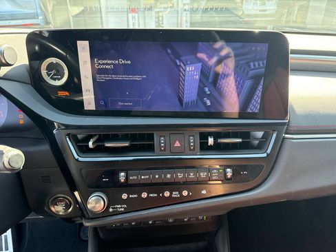 Used 2024 Lexus ES 350 F Sport w/ Accessory Package (Z1) FWD image 21