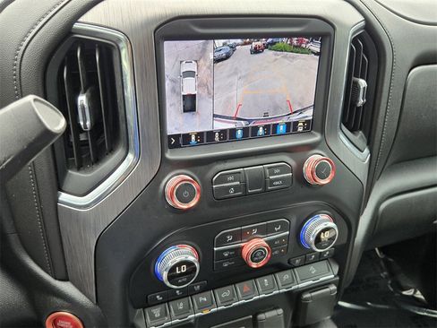 Used 2020 GMC Sierra 2500 Denali w/ Denali Ultimate Package image 23