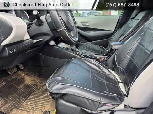 Used 2020 Toyota Corolla LE FWD image 8