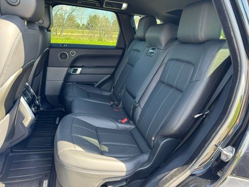 Used 2019 Land Rover Range Rover Sport HSE AWD/4WD image 34