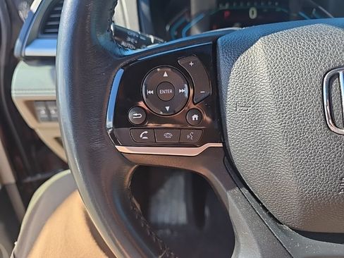Used 2018 Honda Odyssey Touring image 23