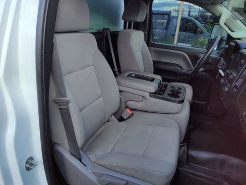 Used 2017 GMC Sierra 3500 2WD Regular Cab image 16