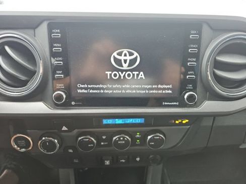 Used 2023 Toyota Tacoma TRD Off-Road AWD/4WD image 13