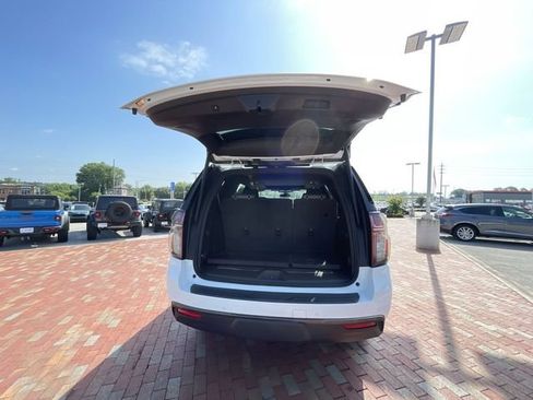 Used 2021 Chevrolet Tahoe Z71 AWD/4WD image 32