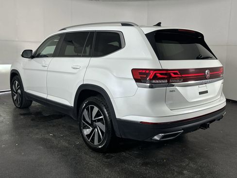Used 2025 Volkswagen Atlas SEL image 9