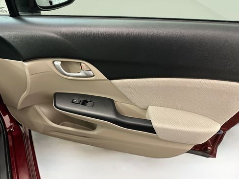 Used 2013 Honda Civic LX image 32