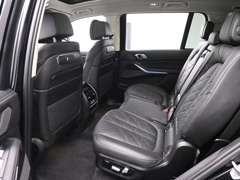 Used 2024 BMW X7 xDrive40i w/ Premium Package AWD/4WD image 18
