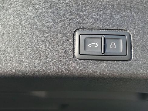 New 2026 Audi Q3 quattro 2.0T AWD/4WD image 16