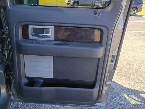 Used 2014 Ford F150 Platinum image 13