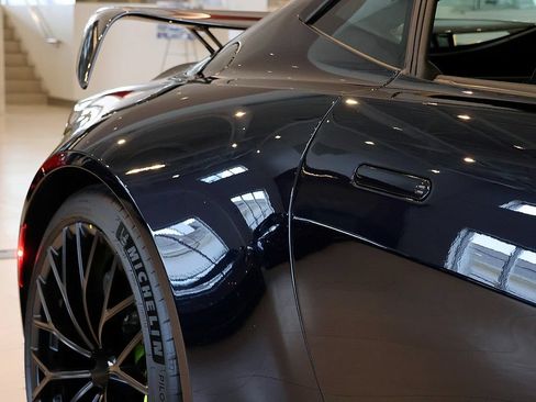 Used 2023 Aston Martin V12 Vantage RWD image 62