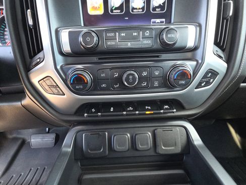 Used 2018 GMC Sierra 1500 SLT image 24