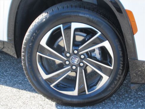 Used 2025 Buick Enclave Sport Touring image 7