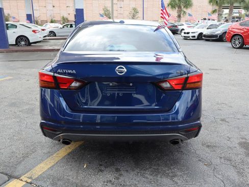 Used 2020 Nissan Altima 2.5 SR FWD image 4