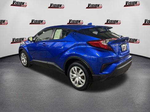 Used 2019 Toyota C-HR LE image 7