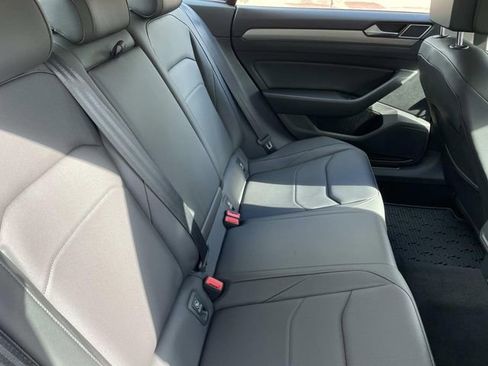 Used 2020 Volkswagen Arteon SE image 25