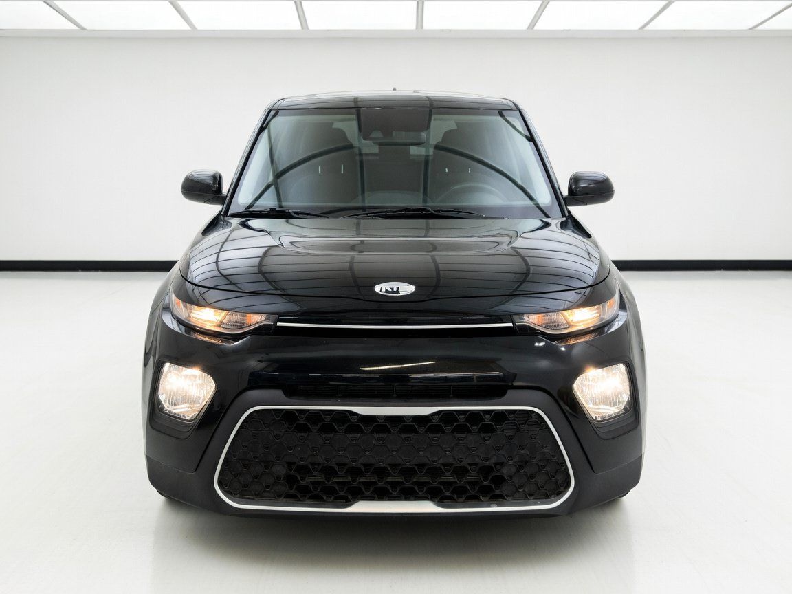 Used 2020 Kia Soul S FWD image 2