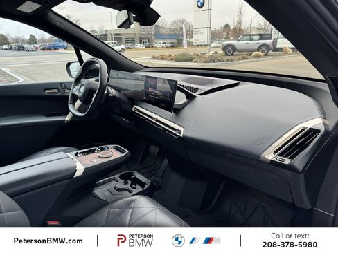Used 2023 BMW iX xDrive50 w/ Premium Package image 18