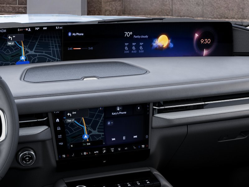New 2027 Lincoln Navigator Premiere AWD/4WD image 14