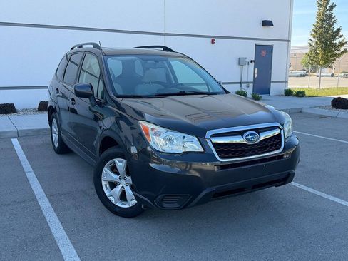 Used 2015 Subaru Forester 2.5i Premium AWD/4WD image 2