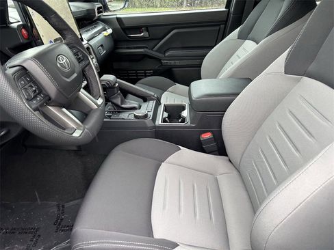 Used 2026 Toyota Tacoma TRD Sport image 20