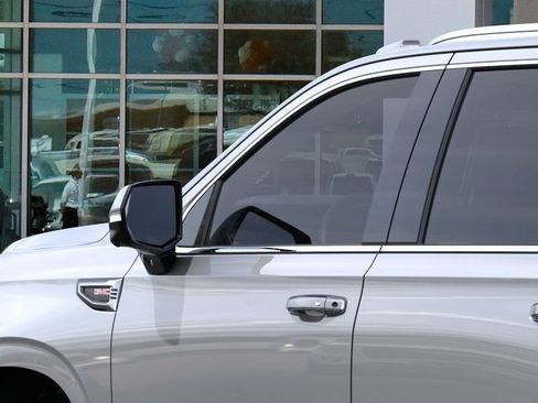 New 2026 GMC Yukon Denali w/ Advanced Technology Package AWD/4WD image 12