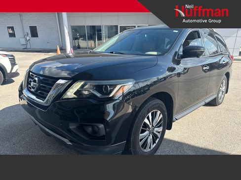 Used 2017 Nissan Pathfinder SL w/ SL Tech Package FWD image 1