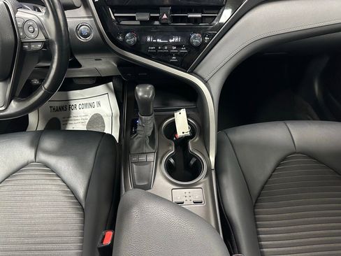 Used 2022 Toyota Camry SE image 33
