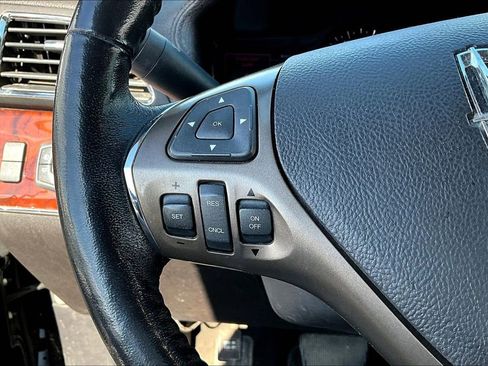Used 2013 Lincoln MKX AWD image 10