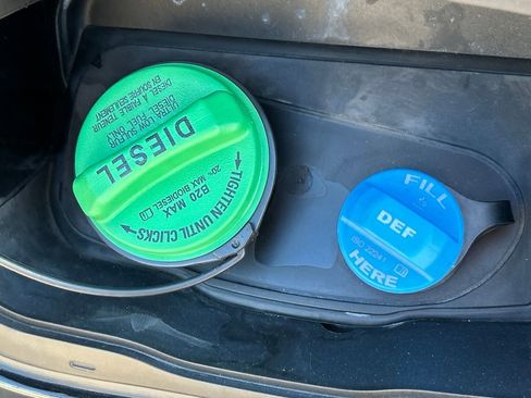 Used 2019 Ford F250 Platinum w/ Platinum Ultimate Package image 31