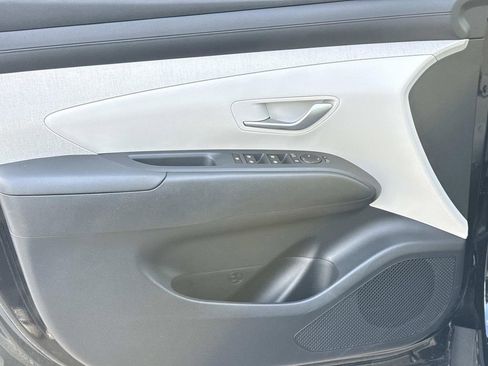 Used 2025 Hyundai Tucson SEL AWD/4WD image 17