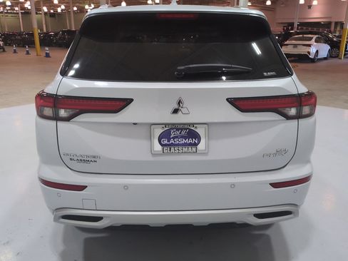 Used 2023 Mitsubishi Outlander SEL AWD/4WD image 6