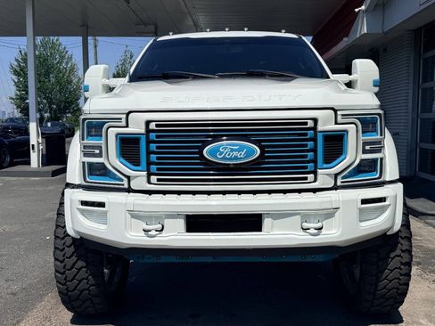 Used 2022 Ford F450 Platinum w/ FX4 Off-Road Package AWD/4WD image 19