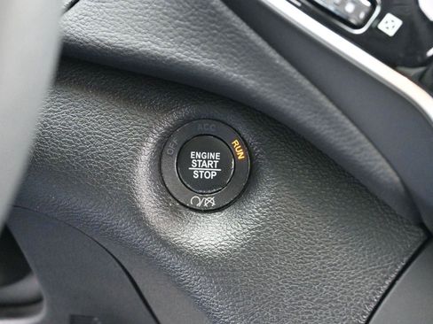 Used 2022 Jeep Cherokee Limited image 25