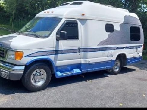 Used 2003 Ford E-350 and Econoline 350 Super Duty RWD image 31