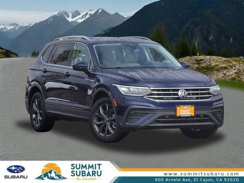 Used 2022 Volkswagen Tiguan SE image 1