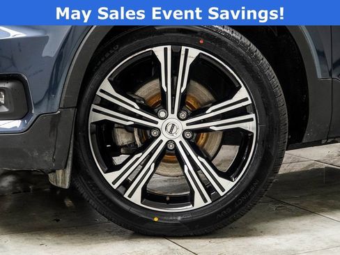 Used 2021 Volvo XC40 T5 Inscription w/ Climate Package AWD/4WD image 3