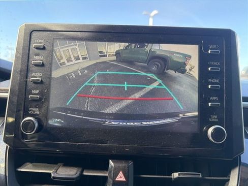 Used 2020 Toyota Corolla LE image 24