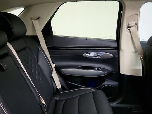 Used 2025 Genesis Electrified GV70 w/ Prestige Package AWD/4WD image 38