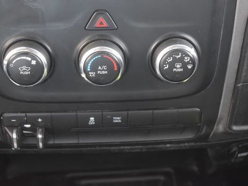 Used 2014 RAM 3500 Tradesman w/ Chrome Appearance Group AWD/4WD image 28