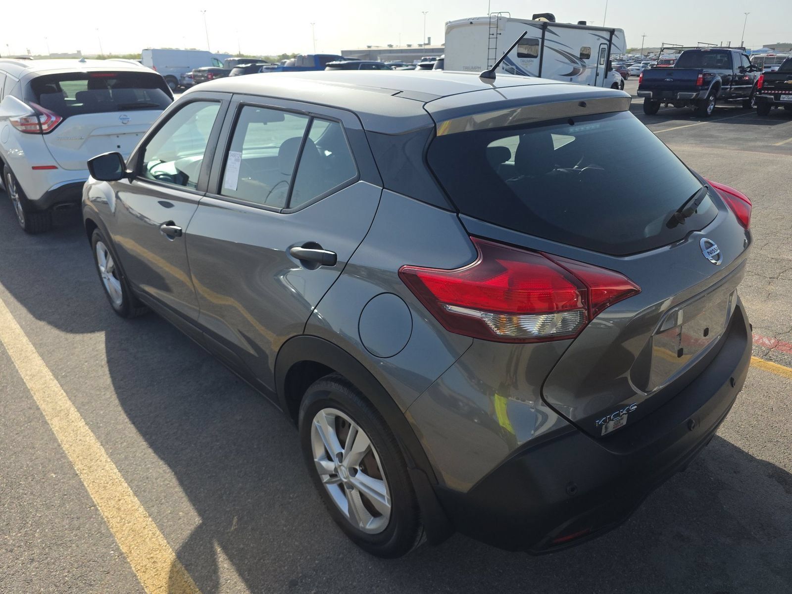 Used 2020 Nissan Kicks S FWD image 2