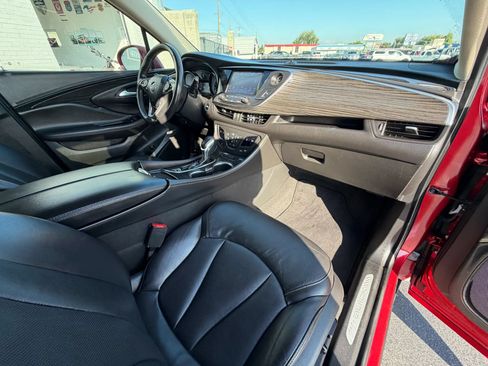 Used 2018 Buick Envision Essence AWD/4WD image 14