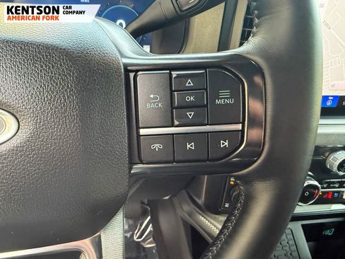 Used 2025 Ford F250 Platinum image 18