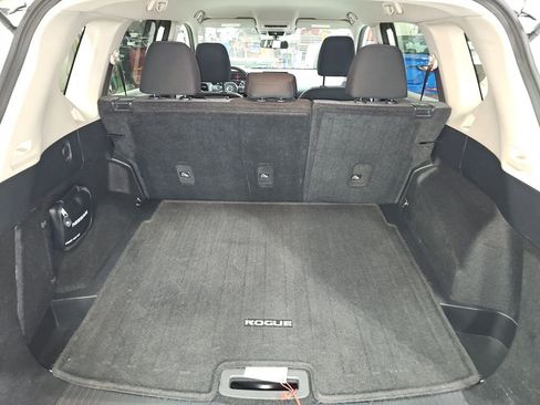 Used 2021 Nissan Rogue S image 20